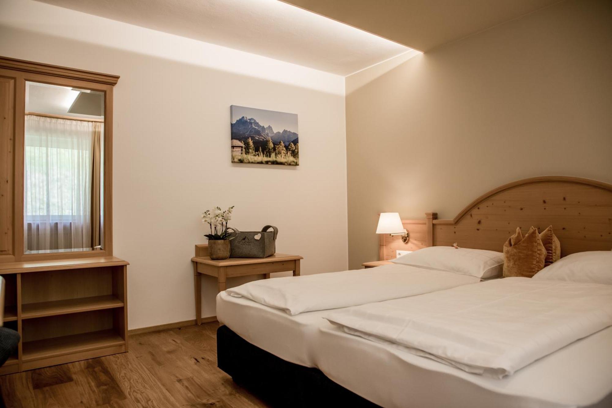 Hotel Gruber Sexten Room photo